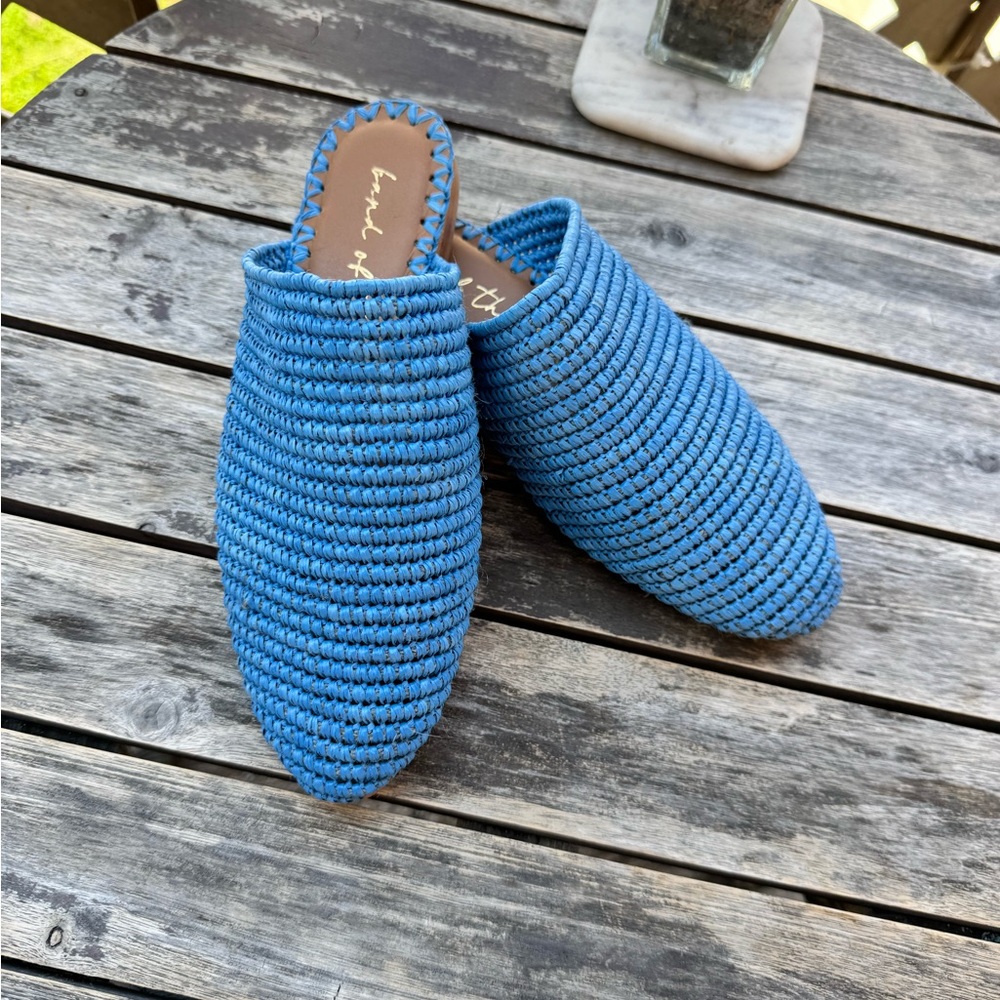 BAND OF THE FREE Dusty Blue Raffia Skate
Raffia Mule Sandals